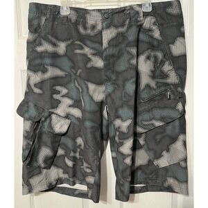 No Boundaries Mens Cargo Shorts Size 40 Camo Print Zip Pockets Casual Outdoor